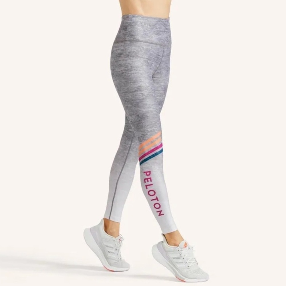 Peloton Roller Rink High Waisted Leggings - Size Medium - NWT! legging athletic - Picture 1 of 9